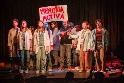 El elenco “Las Palabras” presenta en Almafuerte la obra 3 de noviembre de 1995, una reflexión teatral sobre la memoria y el atentado de Río Tercero