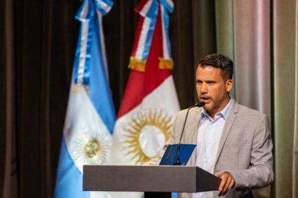 Marcos Torres lanzó el programa «Córdoba me capacita 2026» y apuntó contra la «ausencia cruel» del Gobierno Nacional