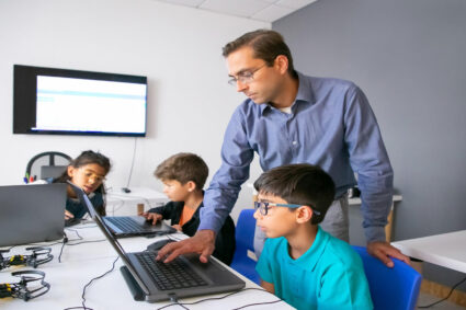 Nueva convocatoria laboral en Río Tercero: buscan docente de Informática Electrónica