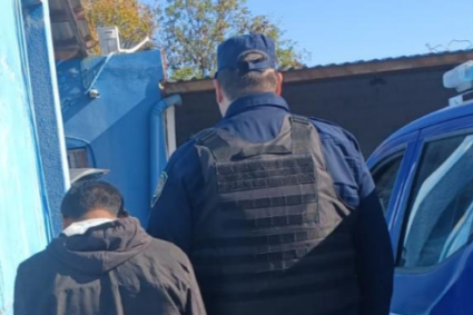 Fin de semana con incidentes en Hernando: un detenido por violencia familiar y tres heridos en choques de motos