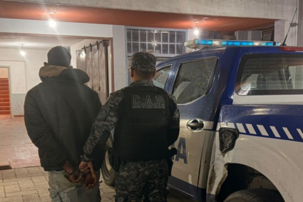 Río Tercero: detuvieron a un joven que merodeaba vehículos y manipulaba picaportes en la madrugada
