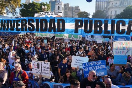 Clamor federal por la universidad pública: masiva marcha para exigir el cumplimiento de la Ley de Financiamiento
