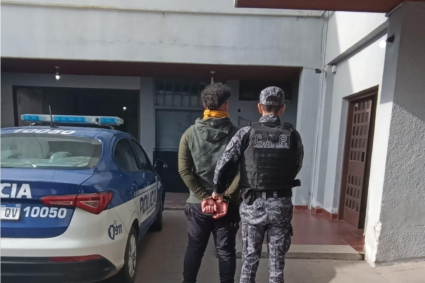 Fin de semana largo en Río Tercero: fuerte operativo policial dejó múltiples detenidos y motocicletas secuestradas