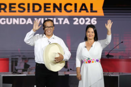 Elecciones presidenciales en Perú: Máxima expectativa en un final de bandera verde entre Keiko Fujimori y Roberto Sánchez
