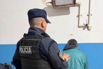 Parte policial de Oliva: Violencia familiar, disturbios en un baile y dos detenidas tras allanamientos por robo