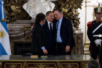 Diego Santilli juró como jefe de Gabinete con un fuerte respaldo político y de gobernadores