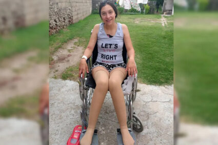 Una mujer de Córdoba demanda a AstraZeneca y al Estado nacional tras sufrir graves secuelas por la vacuna contra el COVID-19