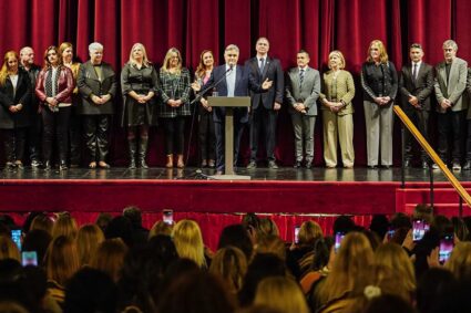 Córdoba lideró las Pruebas Aprender 2025 y el gobernador Martín Llaryora reconoció a la comunidad docente