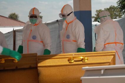 Alarma sanitaria internacional: Ascienden a 864 los muertos por el brote de ébola en el Congo y los casos ya superan los 2.100