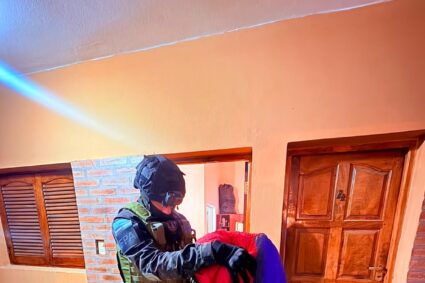 Narcotráfico en el norte cordobés: Cayeron una abuela, su nieta y un ex policía por vender droga en Villa del Totoral