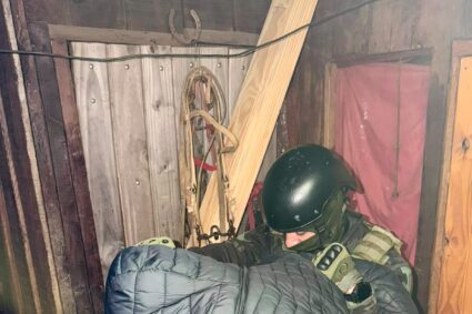 Golpe al narcomenudeo en Villa Yacanto: la FPA desarticuló cuatro puntos de venta y detuvo a cuatro personas