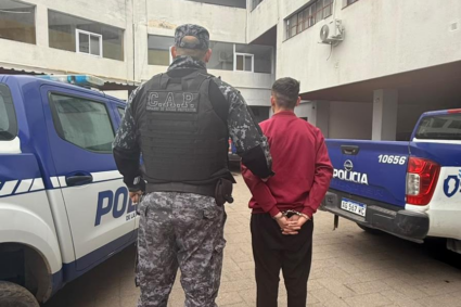 Sucesos policiales en Río Tercero: secuestran una motocicleta y detienen a un joven tras un violento conflicto familiar