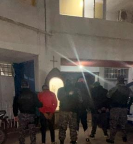 Violencia en Tancacha: incidentes, destrozos y un policía herido tras una batalla campal en pleno centro