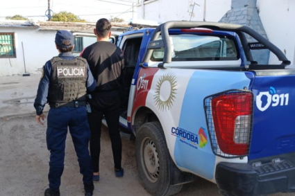 Operativos en Almafuerte: un detenido por ataque con arma blanca y secuestro de elementos robados