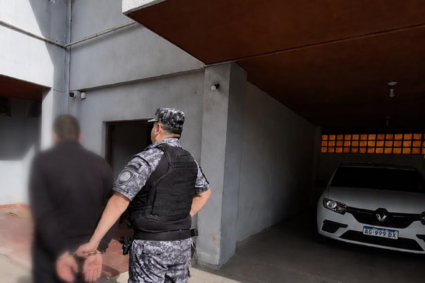 Violencia familiar en Río Tercero: atacó una vivienda con un martillo y fue detenido