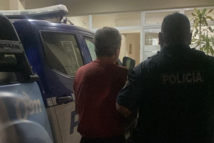 Dalmacio Vélez: un hombre fue detenido tras agredir a otro con un arma blanca durante una riña
