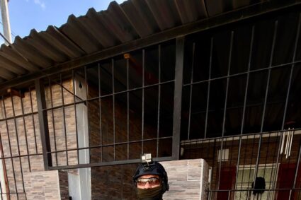 Golpe al narcomenudeo en Córdoba: la FPA detuvo a una abuela y a su nieto tras cuatro allanamientos