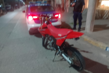 Policiales: secuestran una motocicleta en Hernando por maniobras peligrosas e infracción al Código de Convivencia